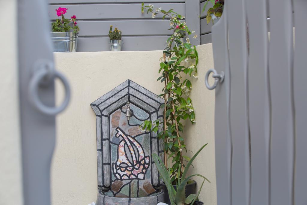 Love Nest With Hot Tub, Hammam & Outdoor Cinema Akrotírion المظهر الخارجي الصورة