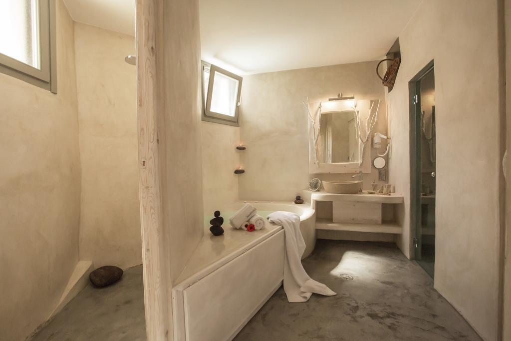 Love Nest With Hot Tub, Hammam & Outdoor Cinema Akrotírion المظهر الخارجي الصورة